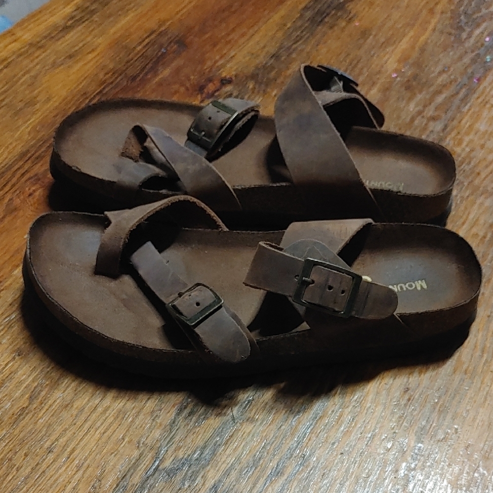 Mountain Sole Brown Leather Sandals with Buckles Size 8